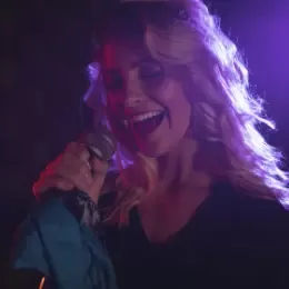 Hire singers hero 2